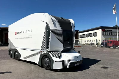 Einride: самоходные грузовики, способные работать и днем, и ночью